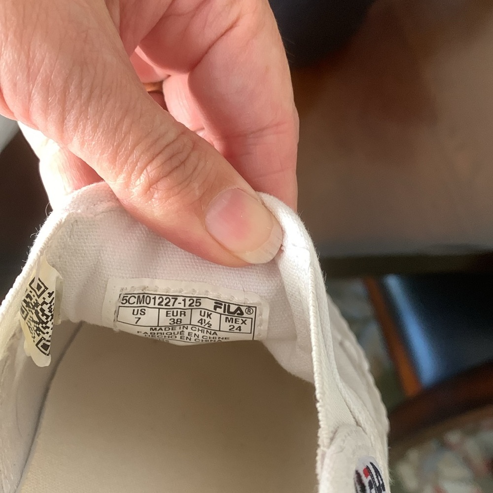 Fila slip ons - Picture 8 of 8